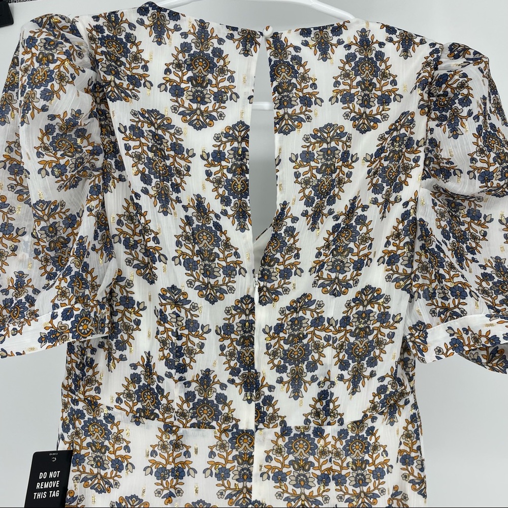 EXPRESS NWT PAISLEY PUFF SLEEVE FIT AND FLARE DRESS WHITE GOLD BLUE XS - Picture 5 of 9